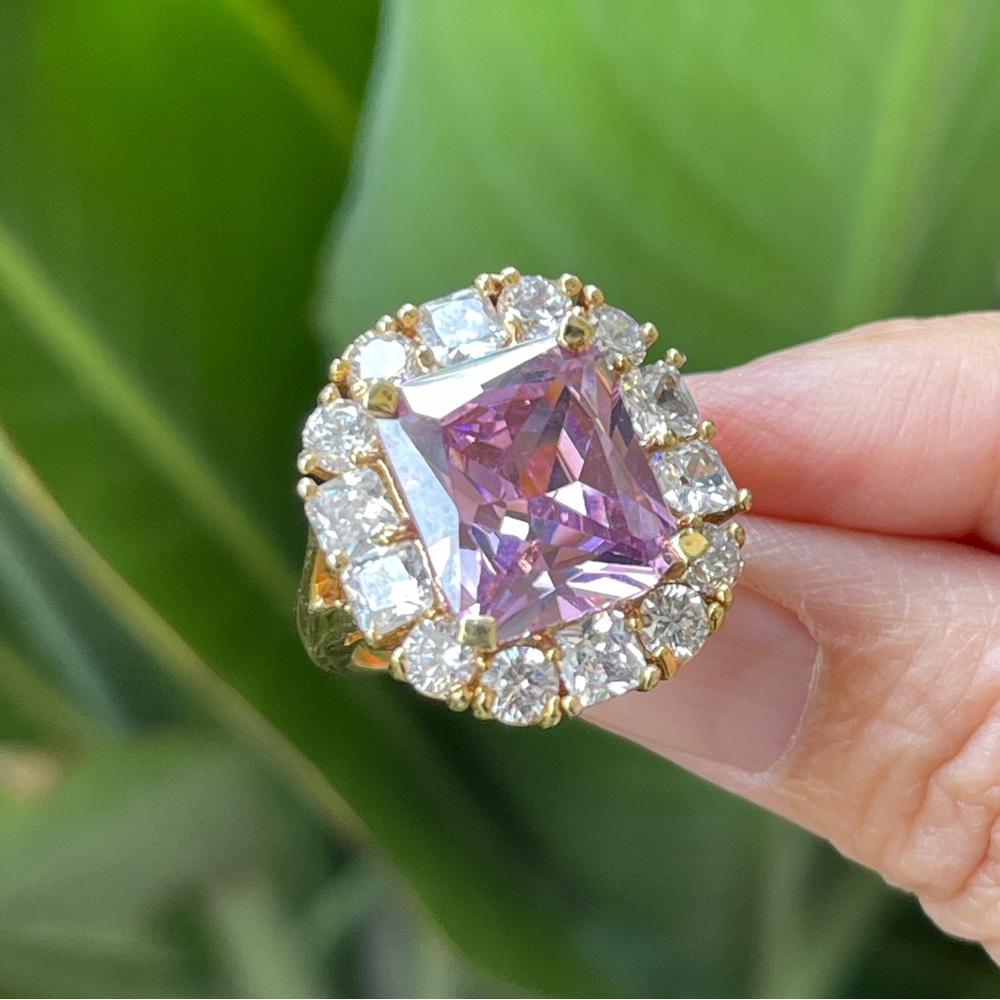 Imitation pink sapphire and diamanté gold tone cocktail ring - Picture 6 of 12
